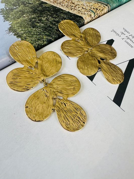 Pendientes TREBOL Dorado