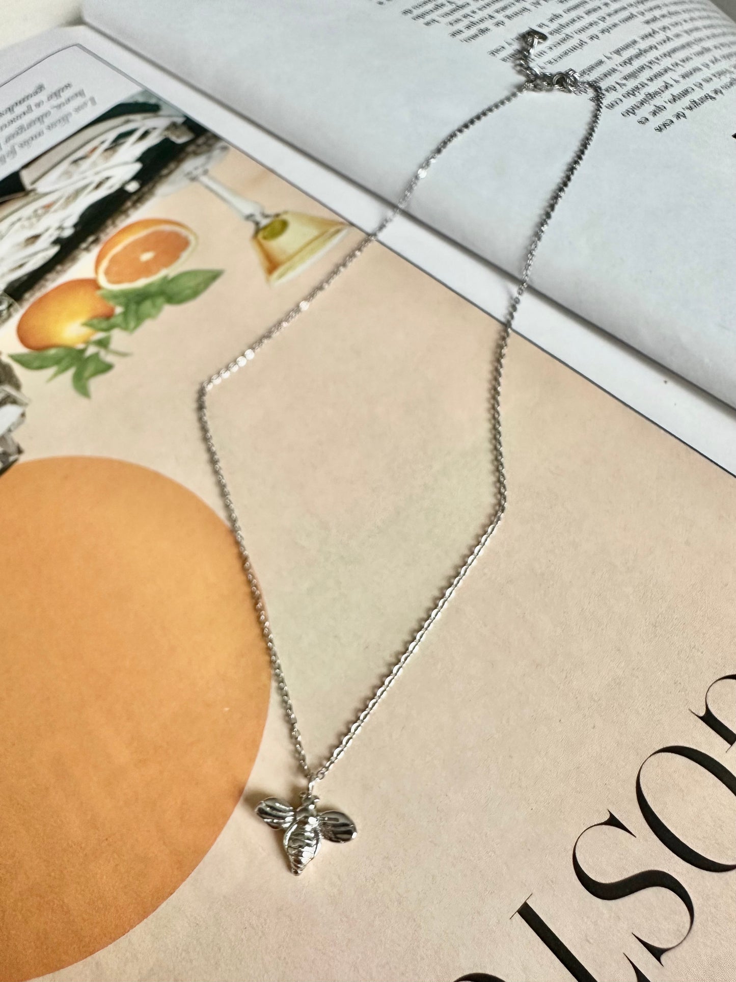 Collar ABEJA Plateado