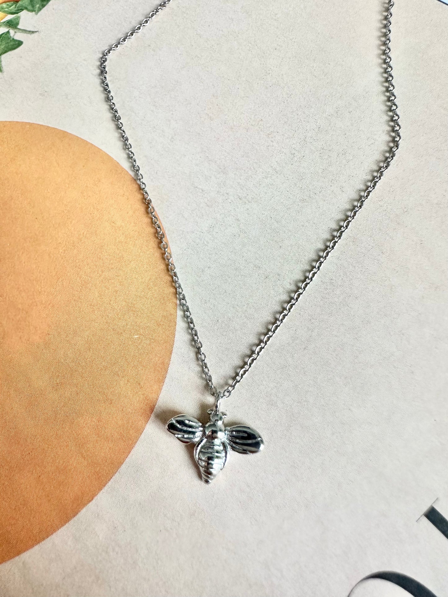 Collar ABEJA Plateado