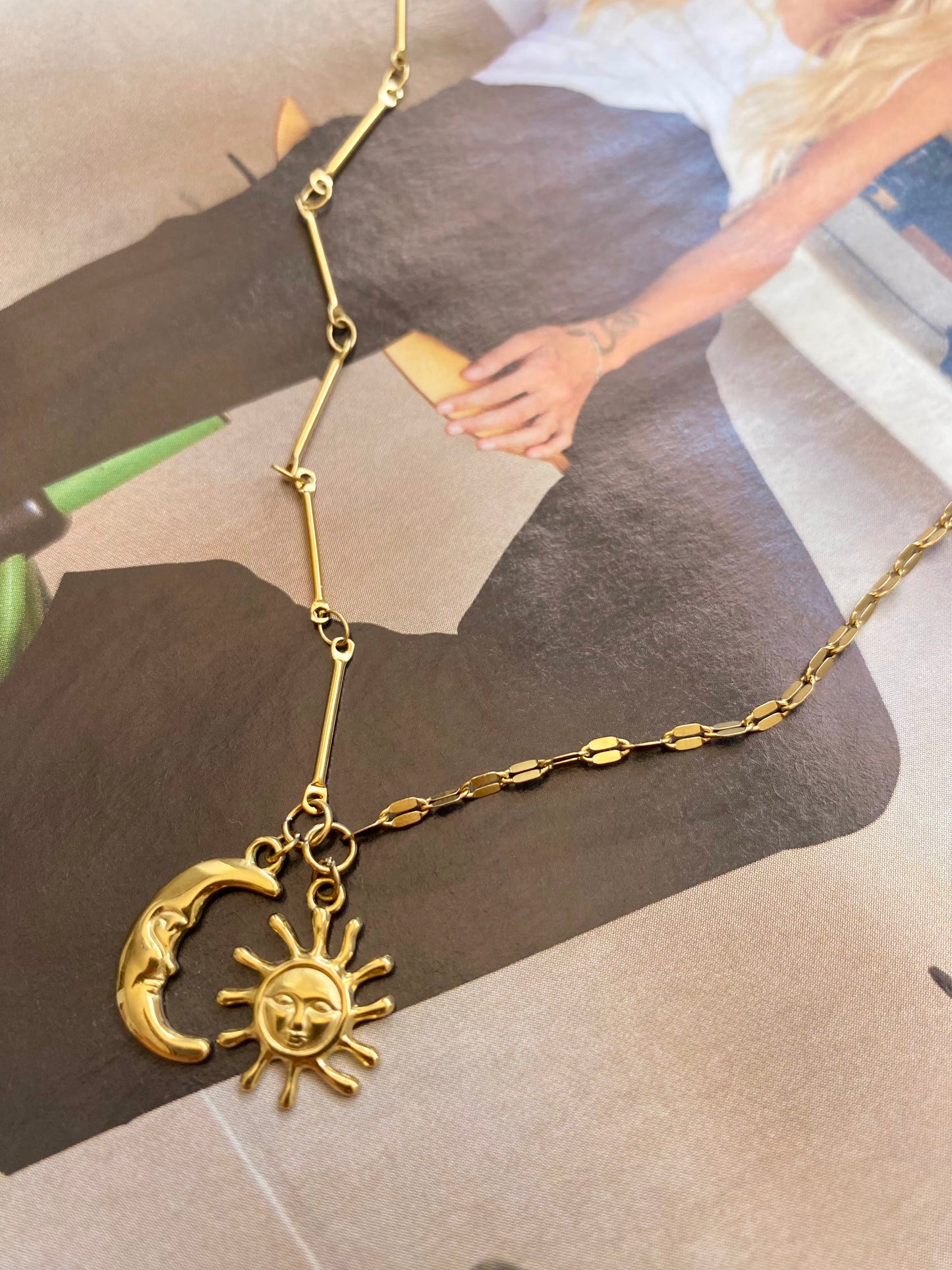 Collar Astro