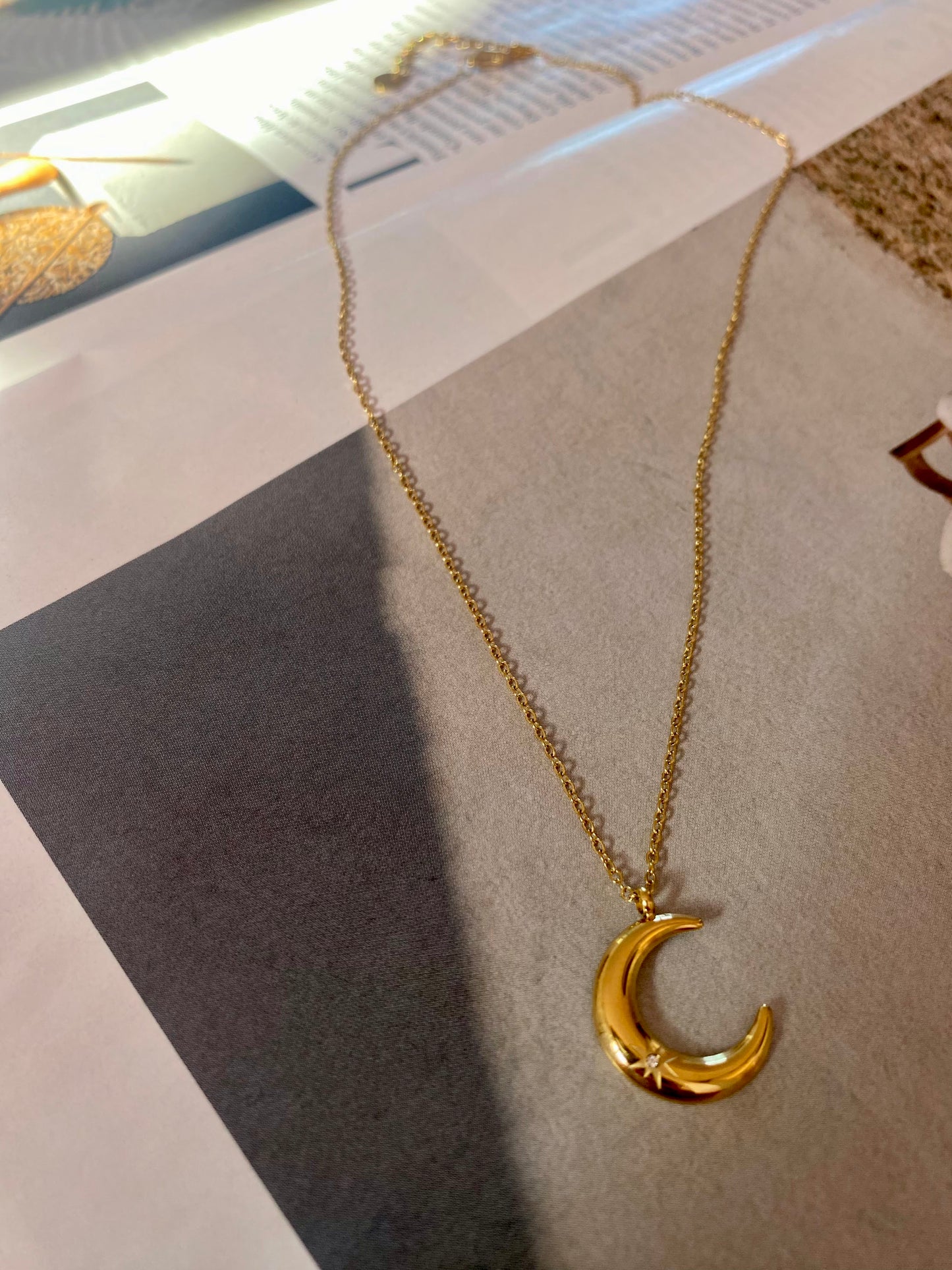 Collar LUNA Dorado