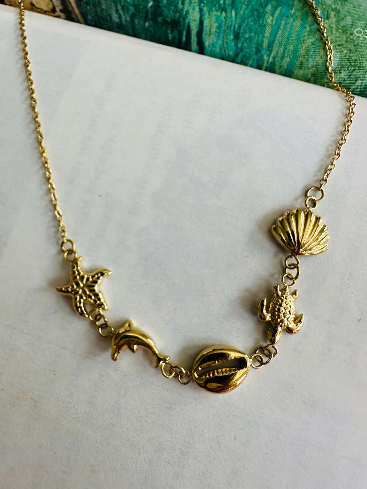 Collares