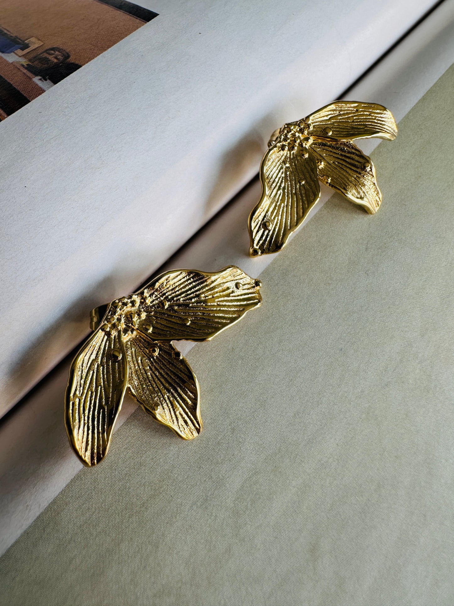 Pendientes PÉTALOS Dorado