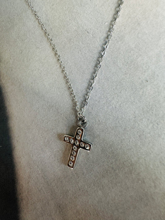 Collar Cruz Zirconita Plateado