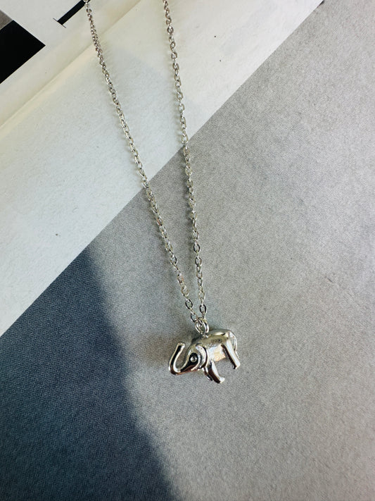 Collar ELEFANTE Plateado