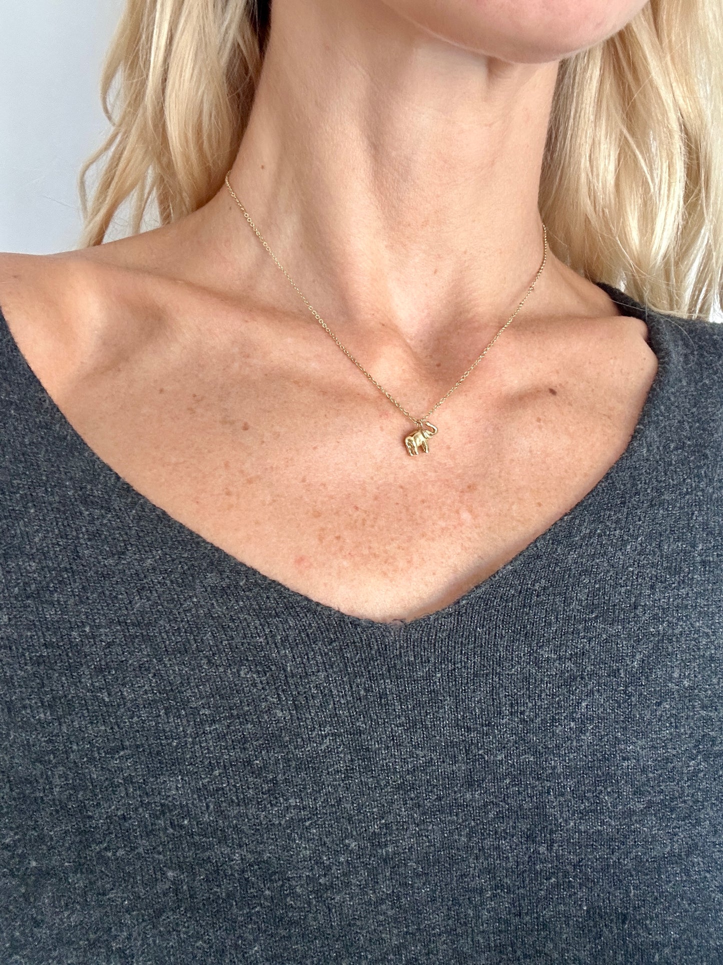 Collar ELEFANTE Dorado