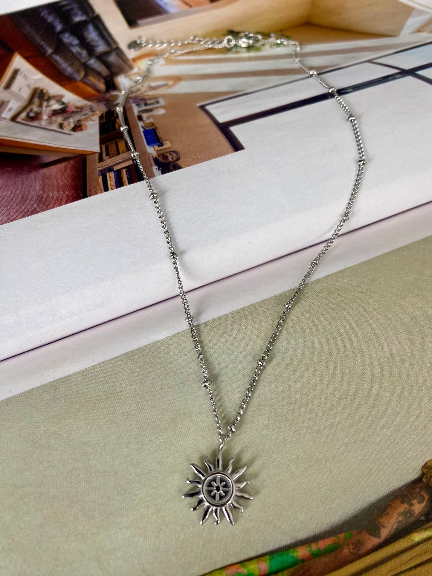 Collar SUN Plateado
