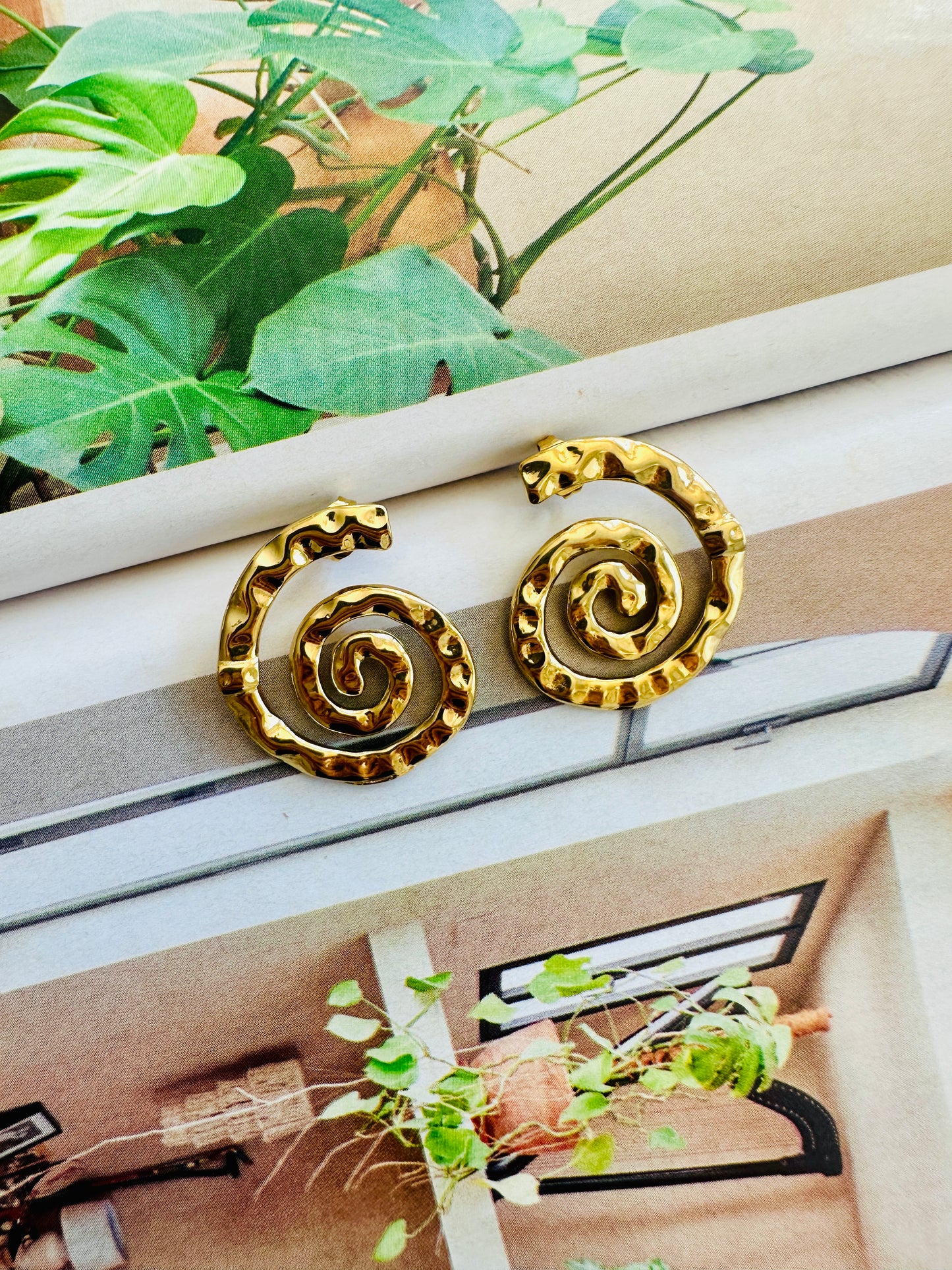 Pendientes SPIRAL Relieve Dorado