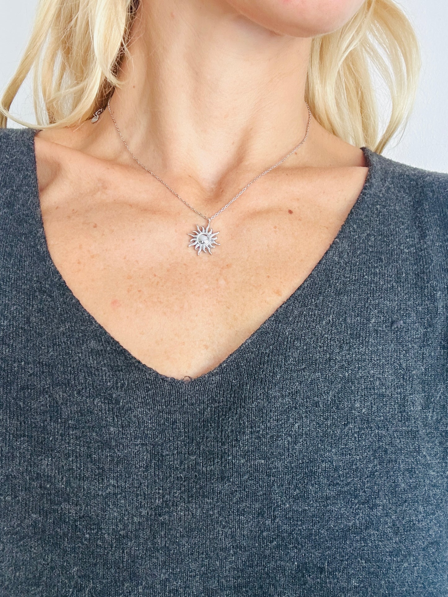 Collar SOLAR Plateado