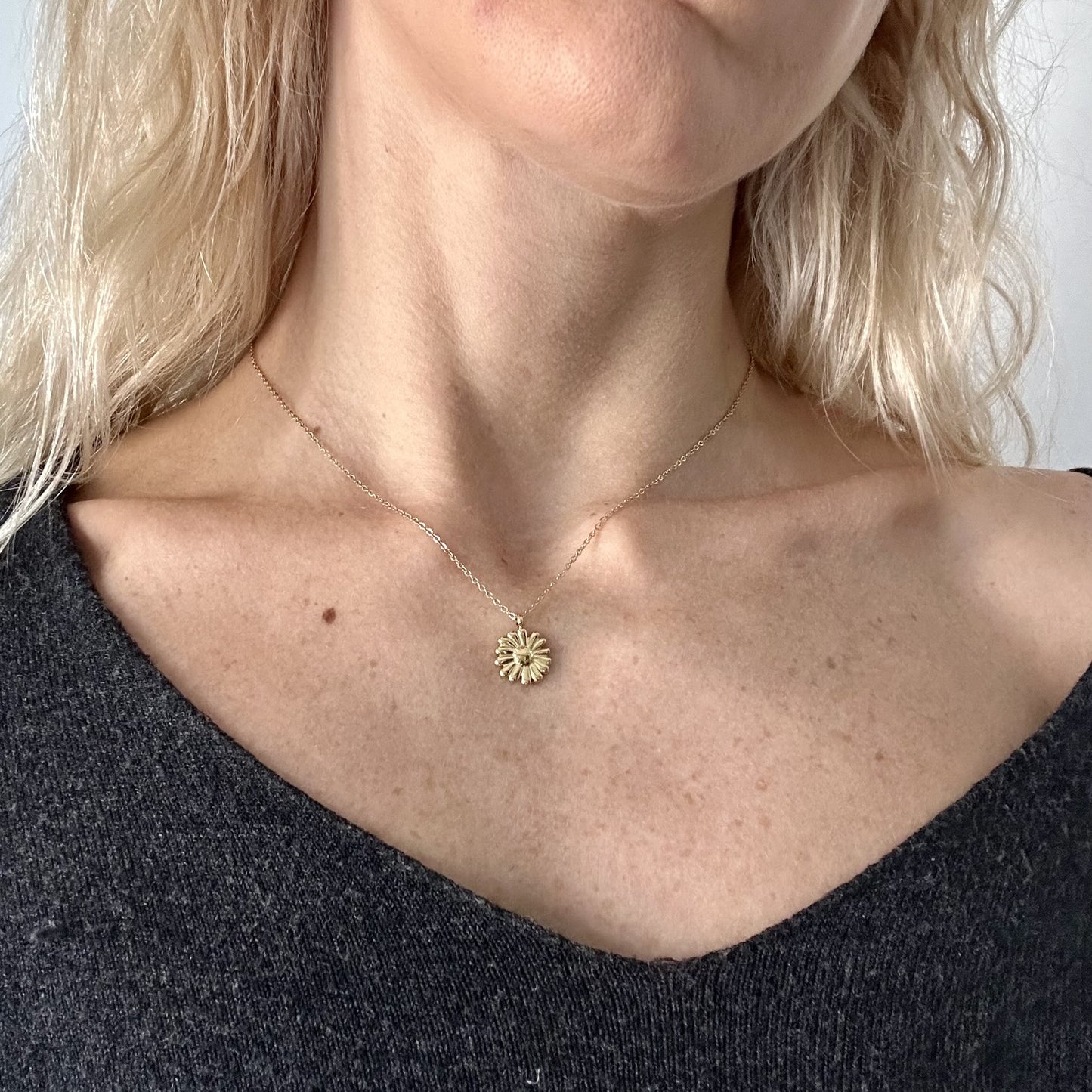 Collar Margarita Dorado