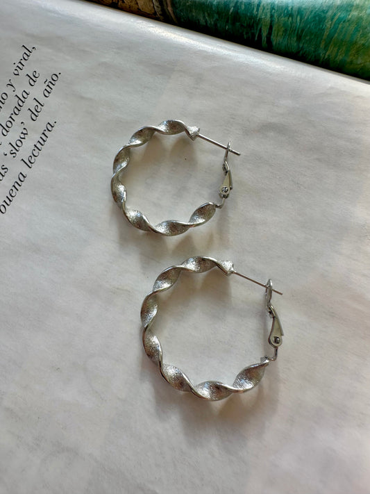 Pendientes TORZADA