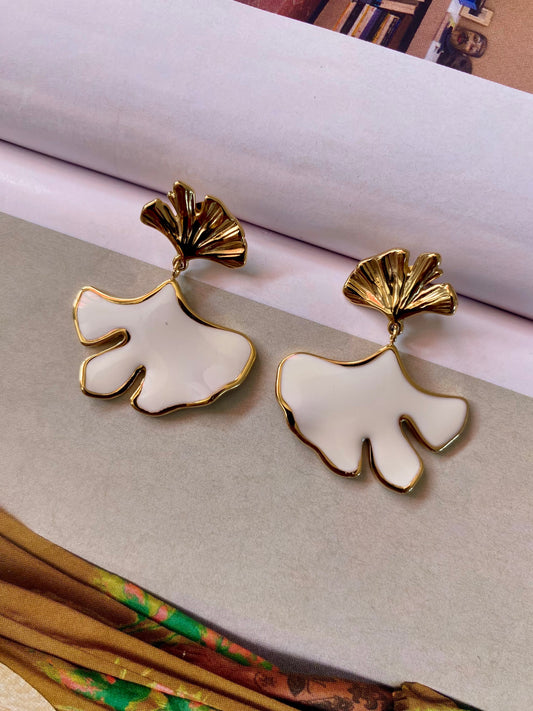 Pendientes LORA Dorado