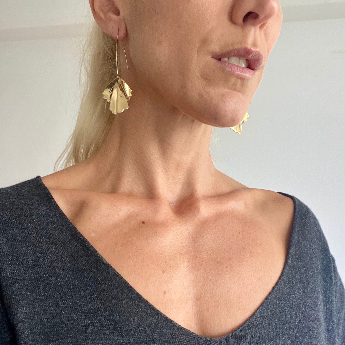 Pendientes HOJA Larga Dorado